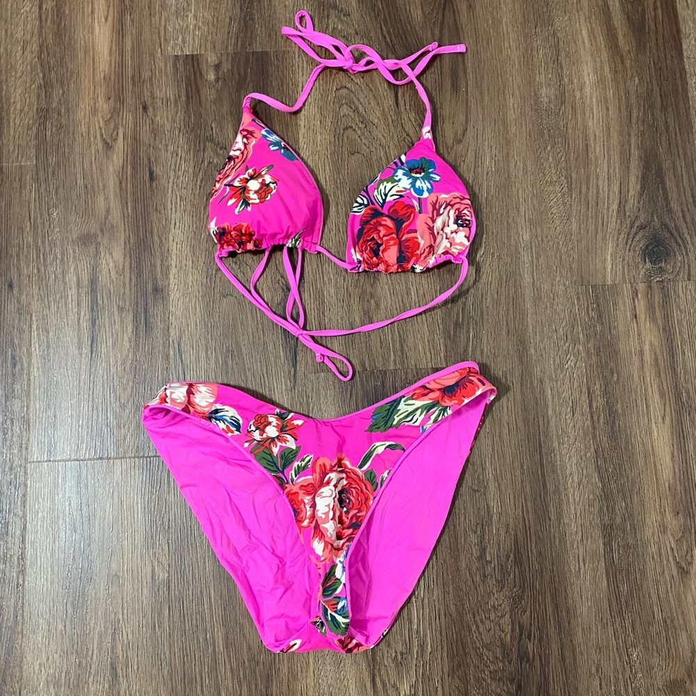 Reversible Maaji Pink and Floral Bikini size L top and XL Bottom